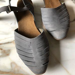 El Naturalista leather sandals/shoes, size 7.5-8